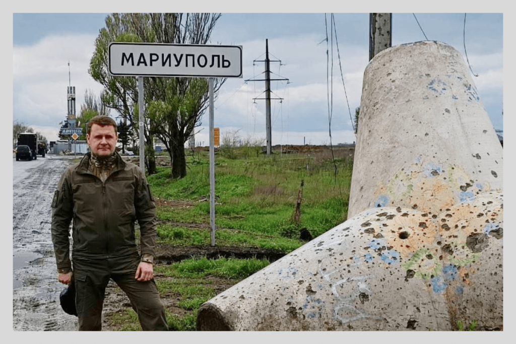 Алексей Чекунков в Мариуполе. Источник фото: telegram-канал Алексея Чекункова
