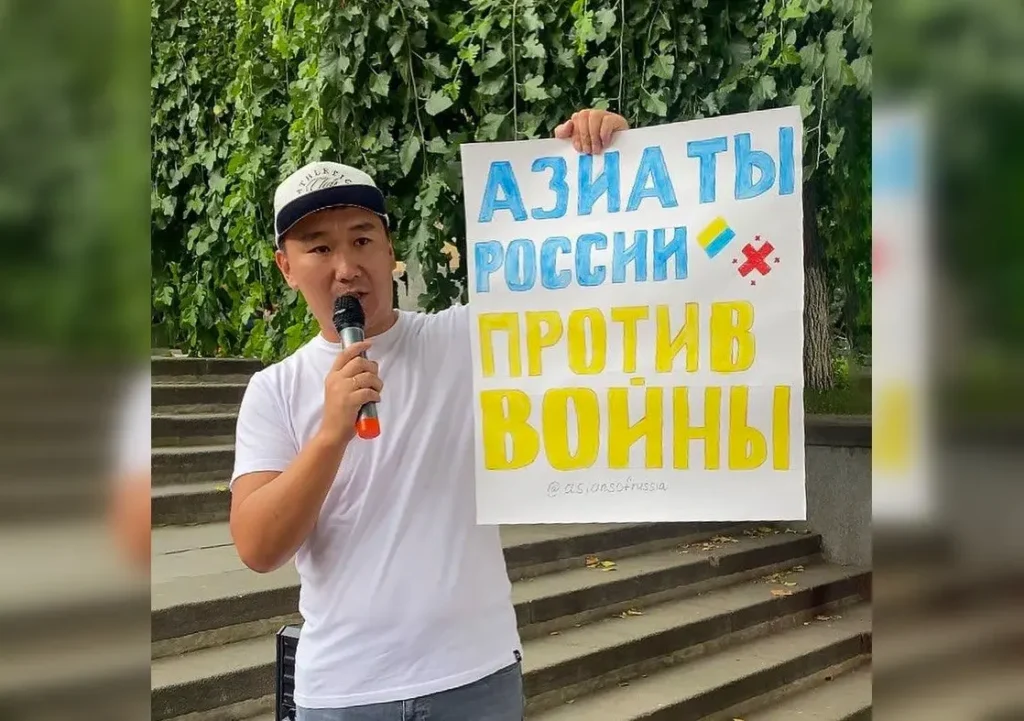 Основатель медиа «Азиаты России» Василий Матенов. Источник: фото из личного архива.