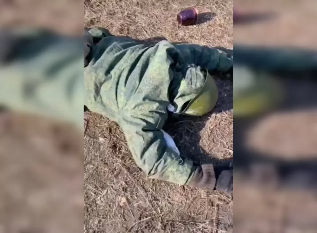 Скриншот видео с российским военнопленным, на котором Яна Еренчук предположительно опознала своего сына Владислава. Источник: портал censor.net.