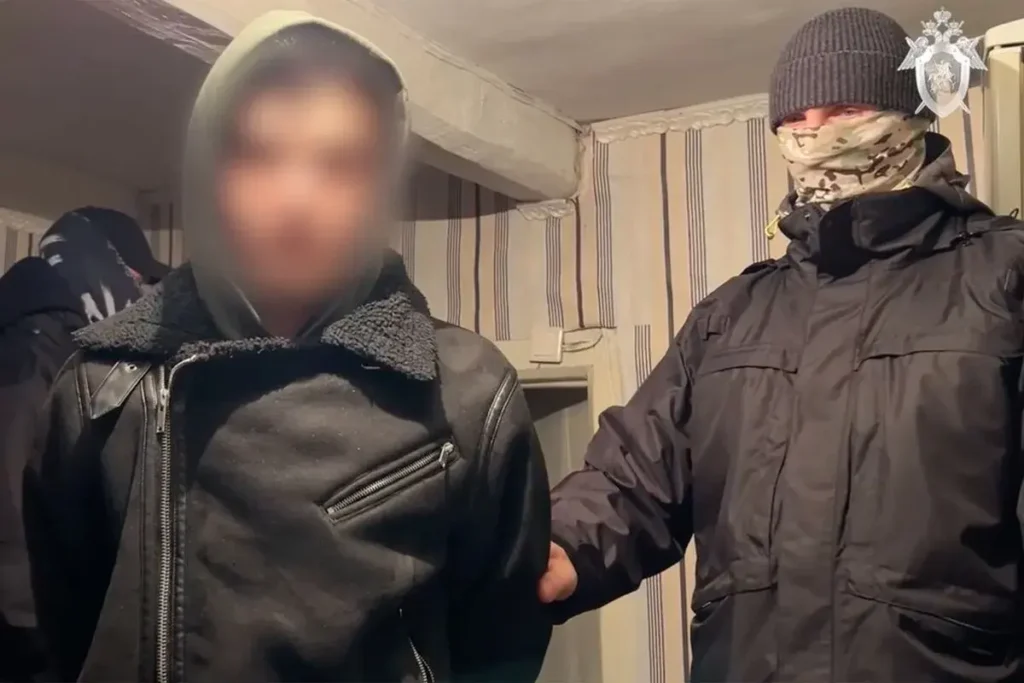 Несовершеннолетний Амиль Гафаров приносит извинения на камеру после задержания. Фото: telegram-канал СК РФ «Следком».