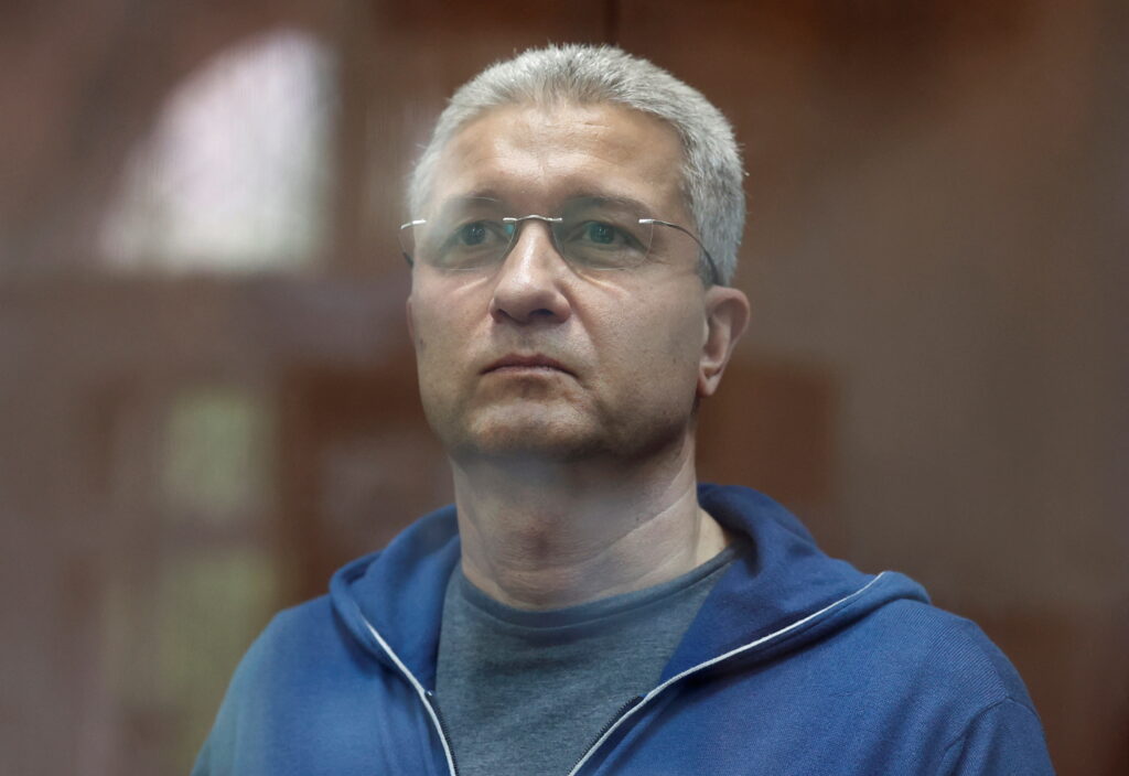 Тимур Иванов