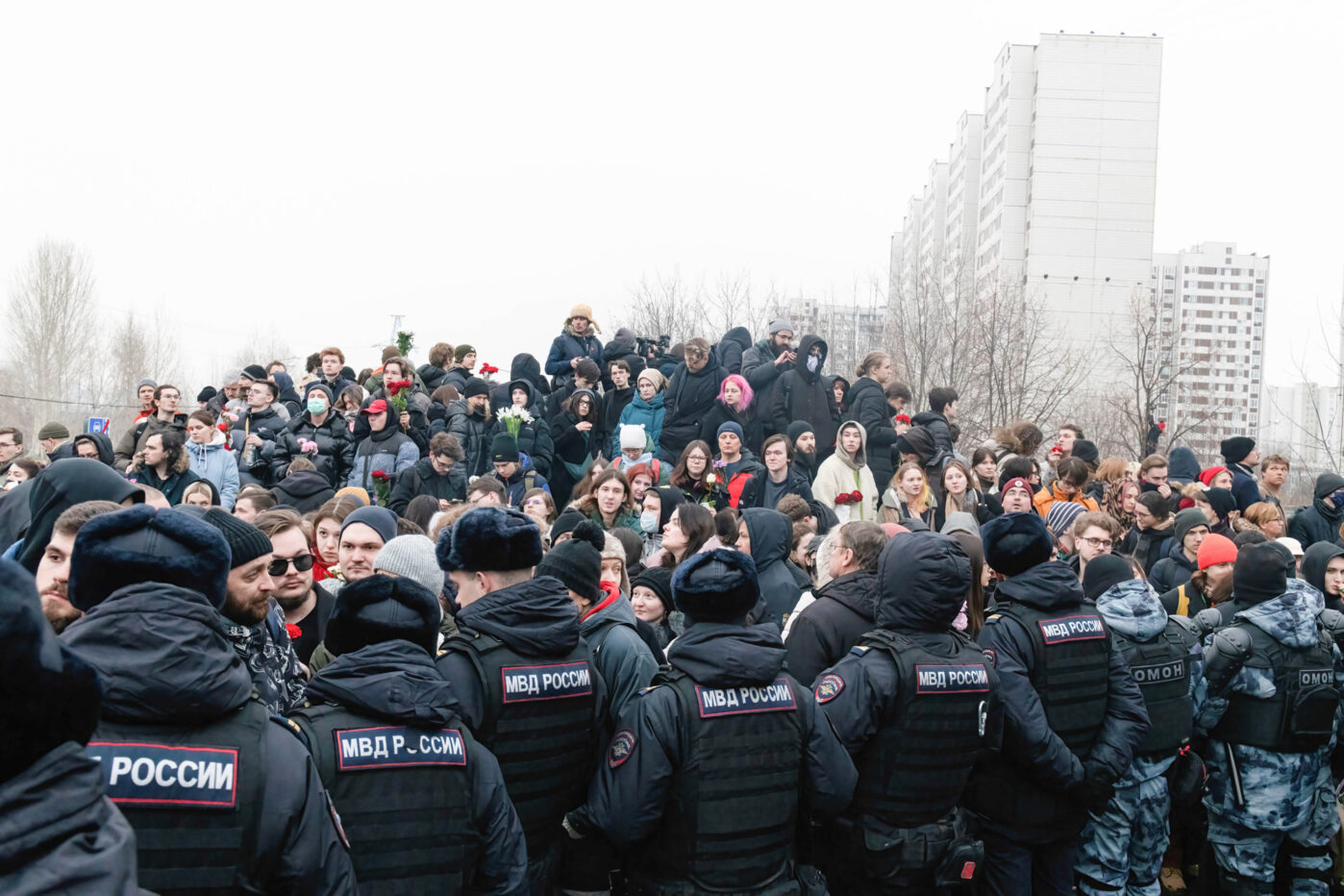 Церемония похорон Алексея Навального на Борисовском кладбище в Москве