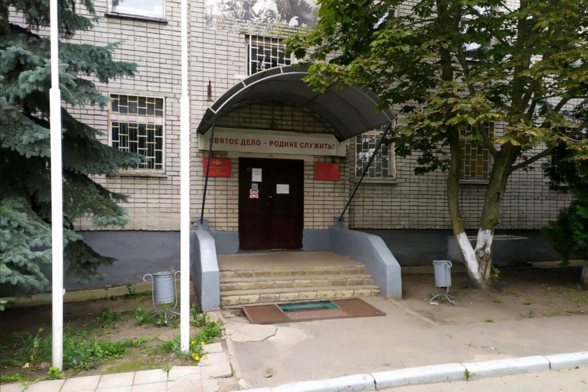 Военный комиссариат — за заключённый контракт с Минобороны посреднику выплачивают вознаграждение