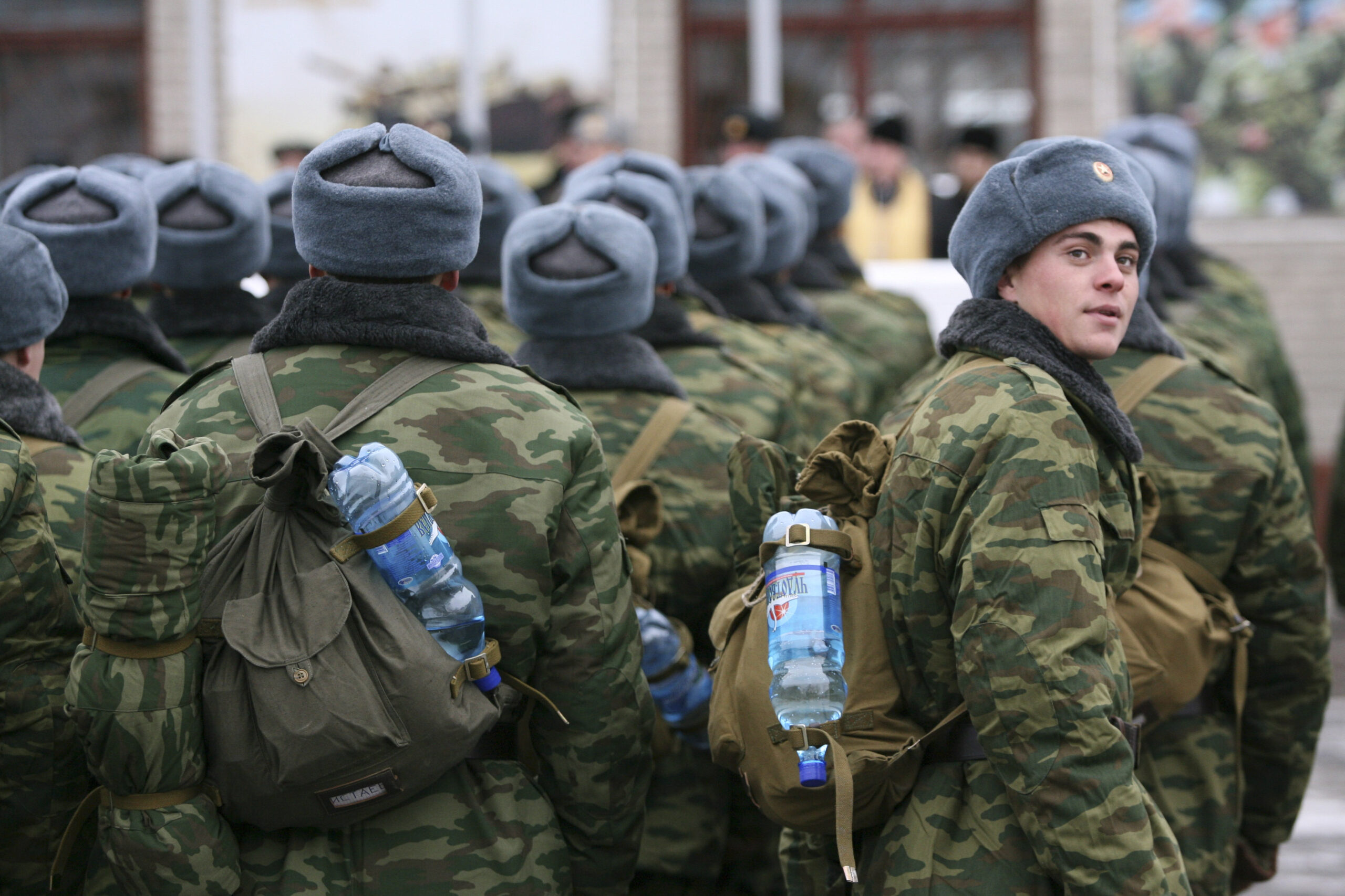 Новый закон о круглогодичном призыве в армию: что изменится для призывников и как защитить свои права